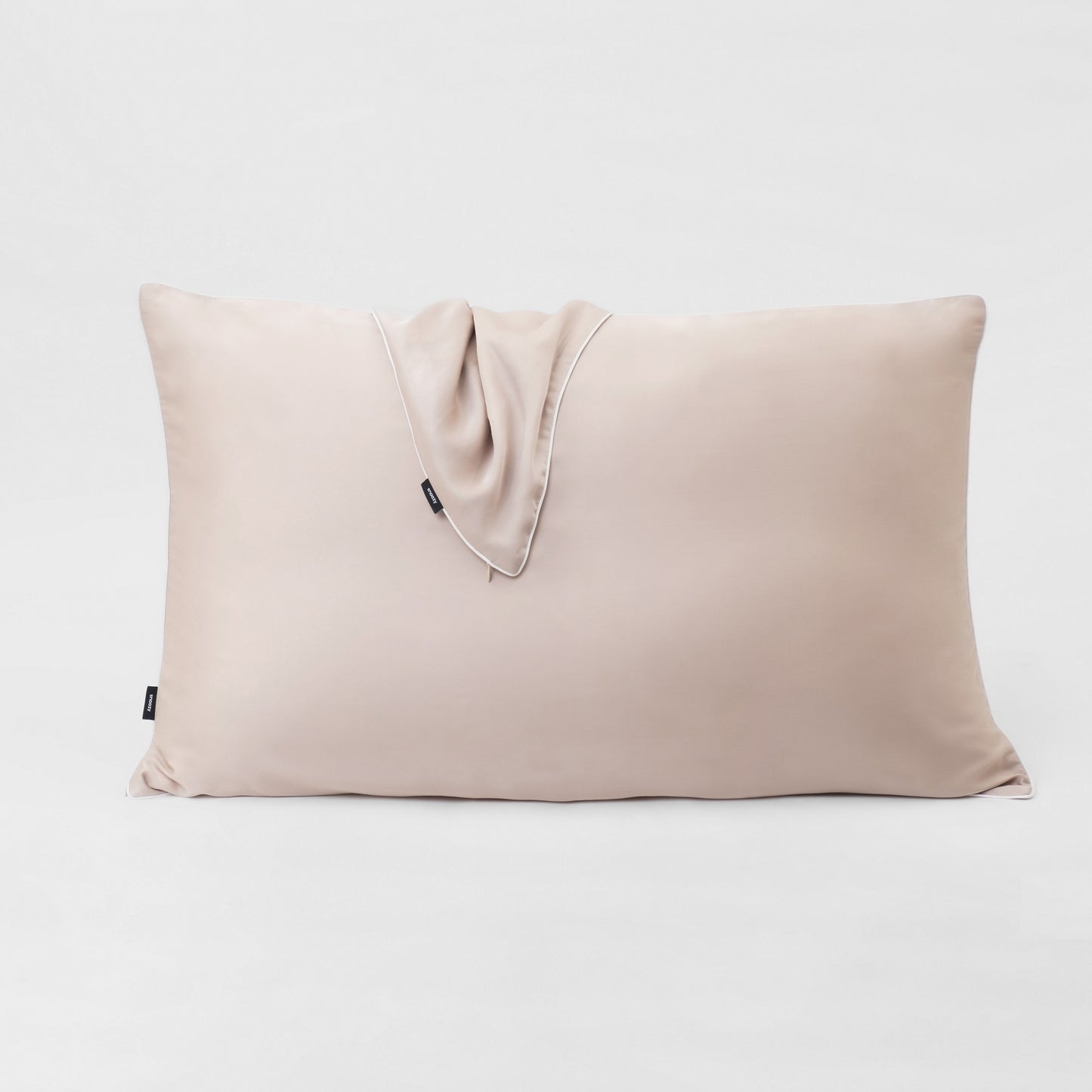 The Anti-Acne Silk Pillowcase