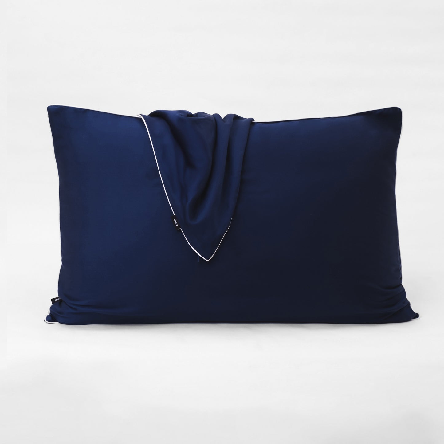 The Anti-Acne Silk Pillowcase