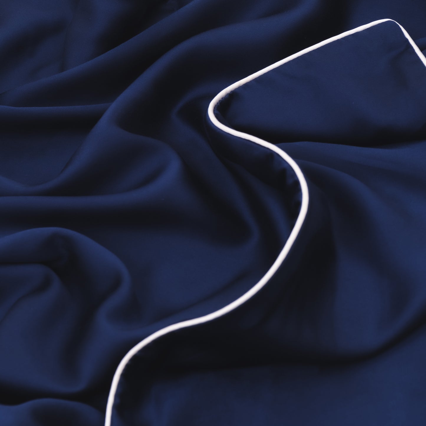 The Anti-Acne Silk Pillowcase
