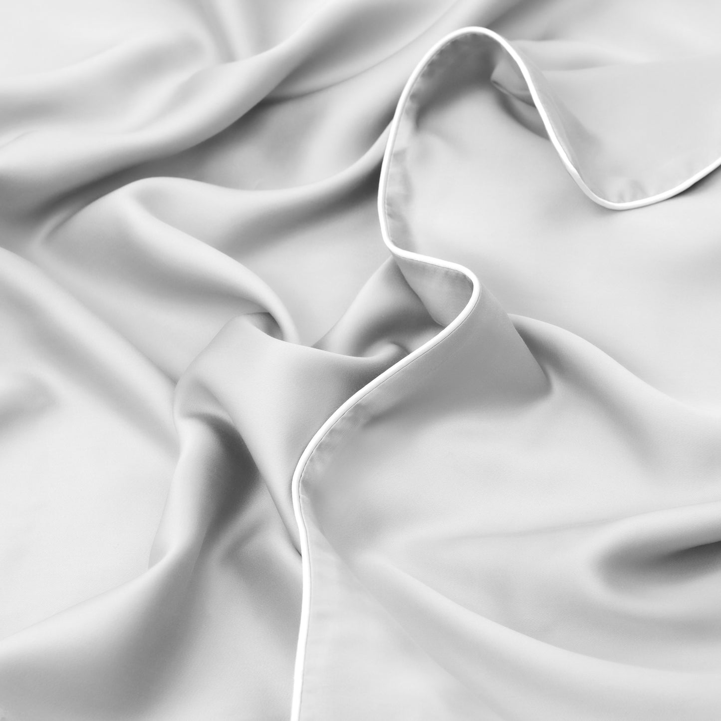 The Anti-Acne Silk Pillowcase