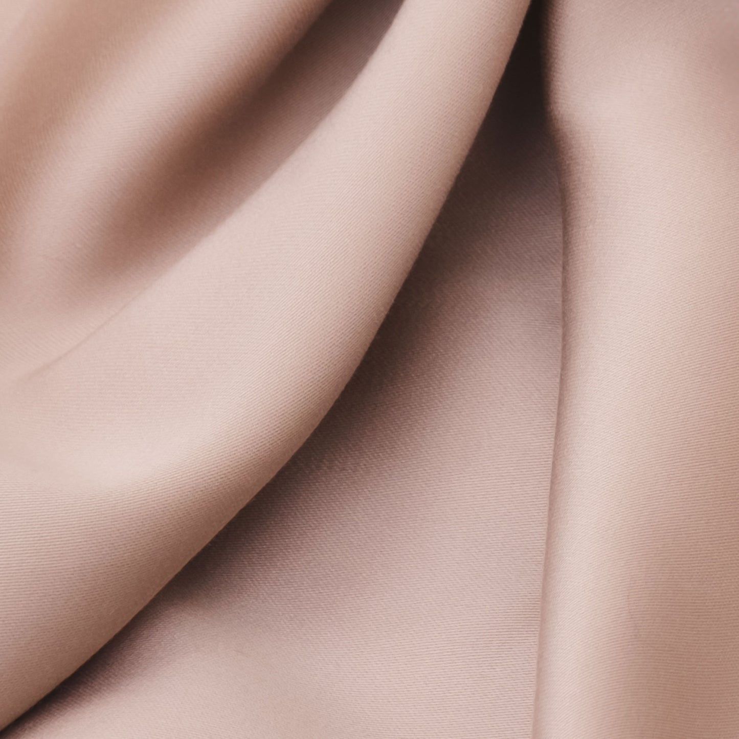 Skin Savior™ Eucalyptus Silk Fitted Sheet