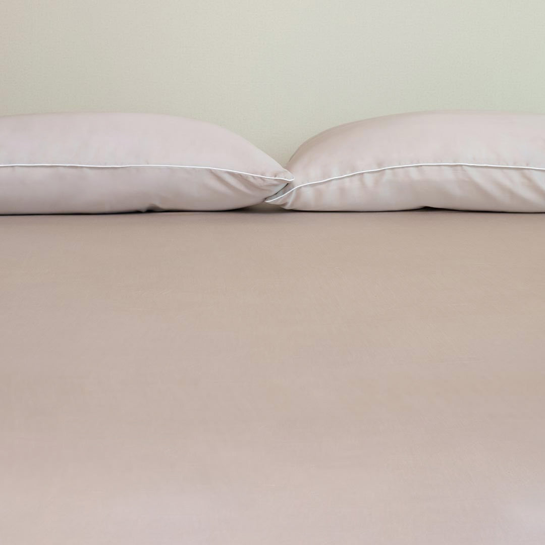 Skin Savior™ Eucalyptus Silk Fitted Sheet