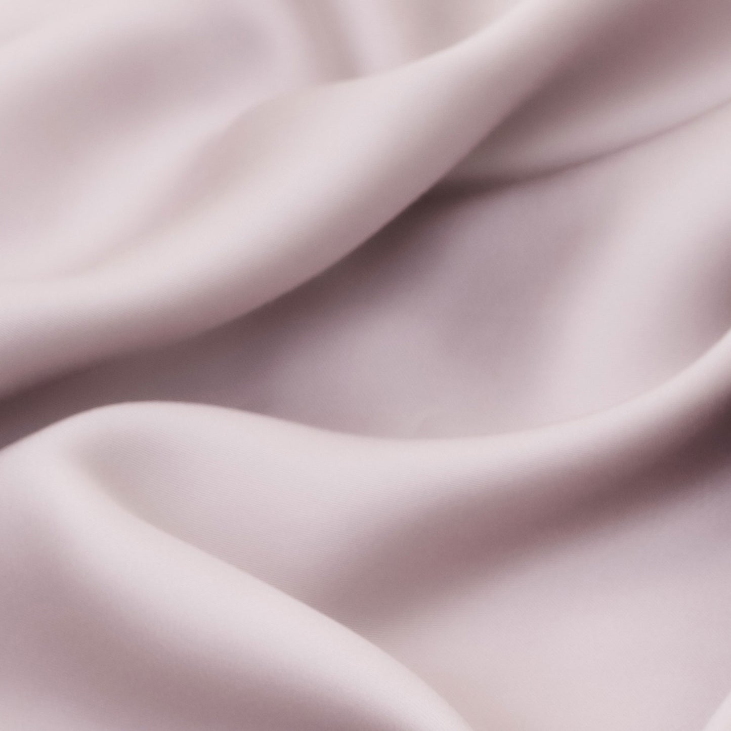 Skin Savior™ Eucalyptus Silk Fitted Sheet