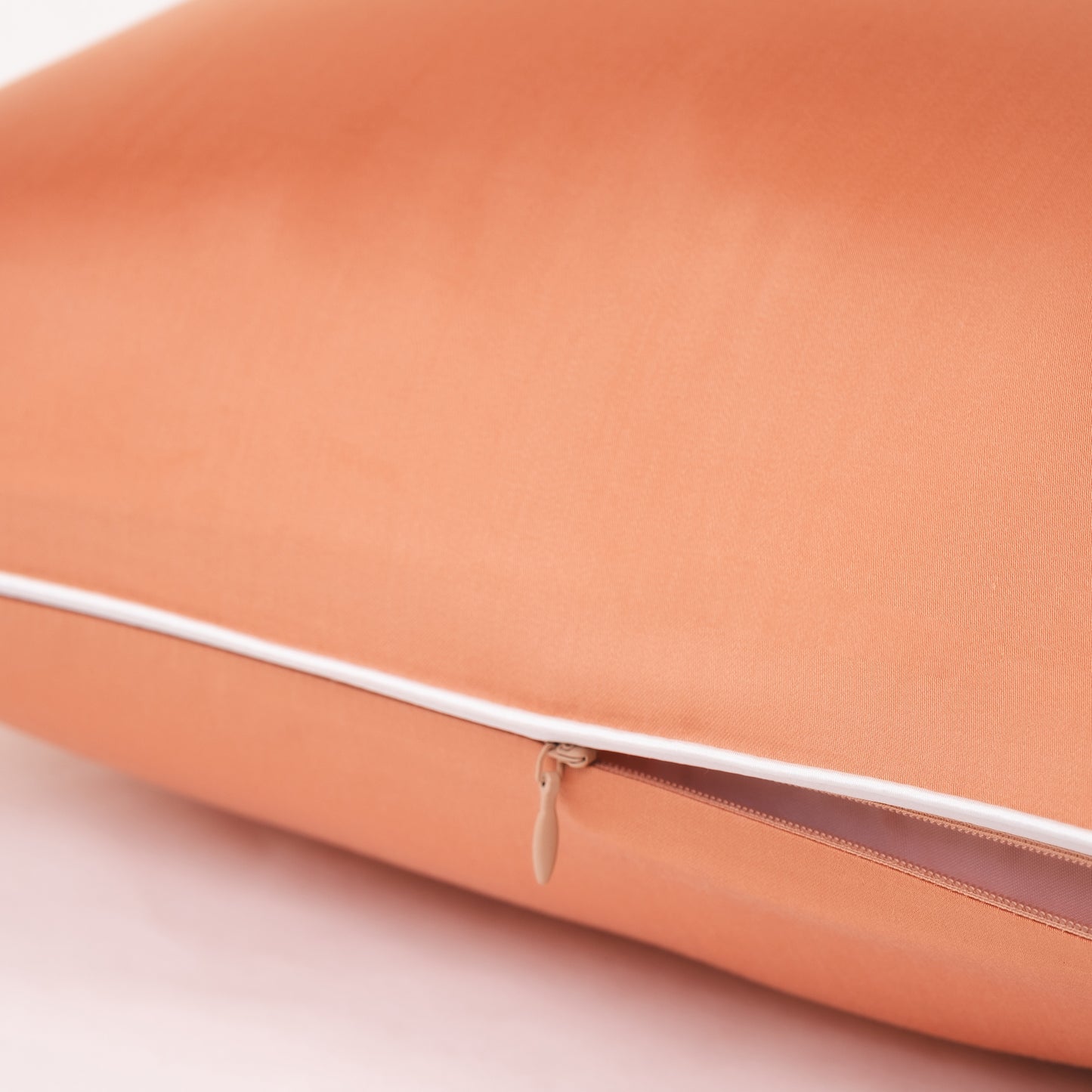 Skin Savior™ Eucalyptus Silk Pillowcase