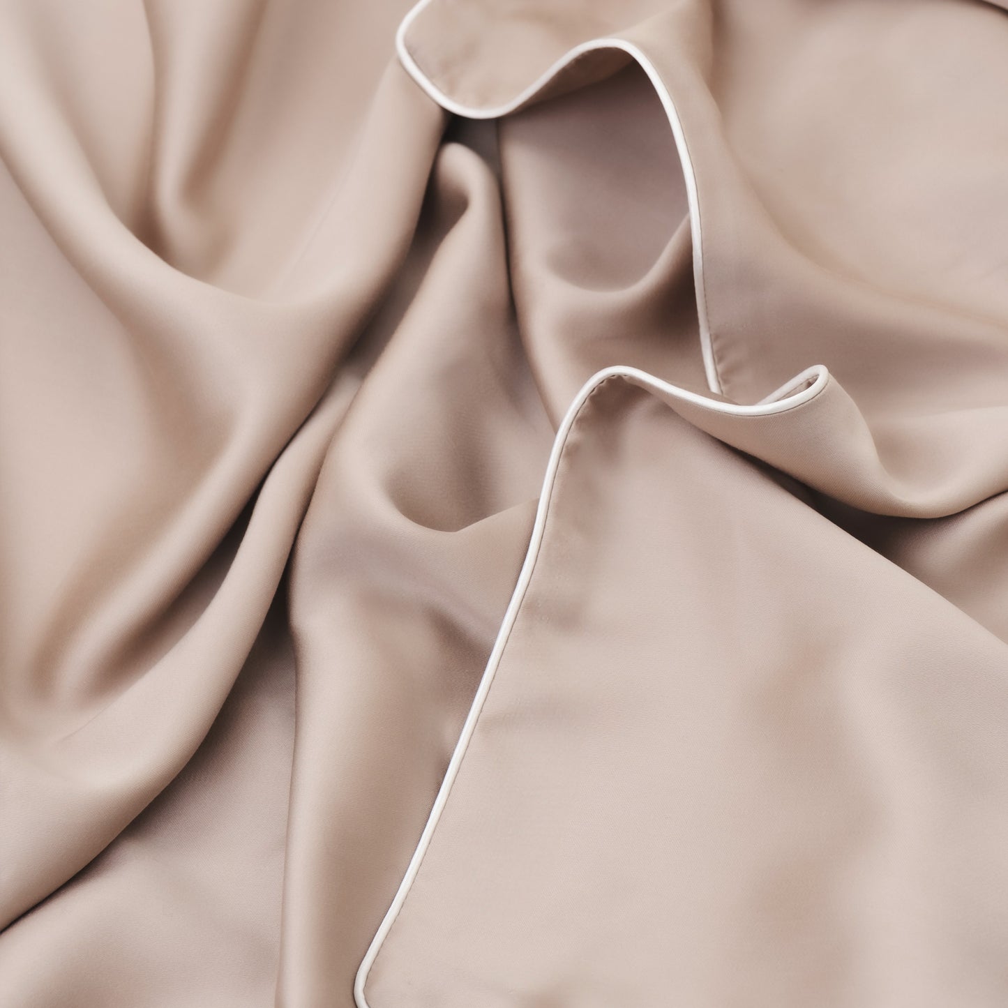 Skin Savior™ Silk Pillowcase